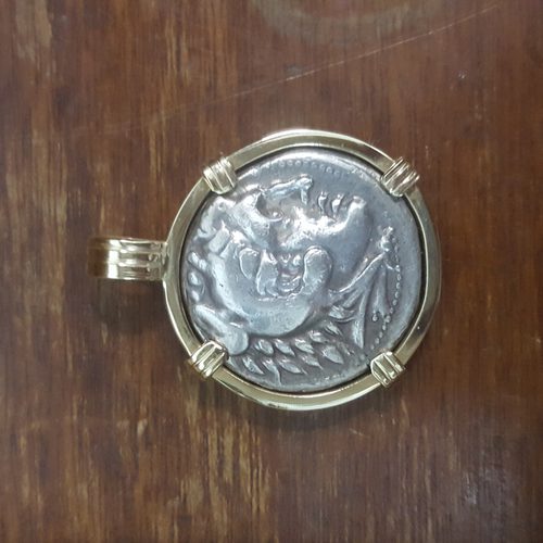 Artifacts coin front