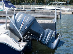 Yamaha speedboat outboard motor